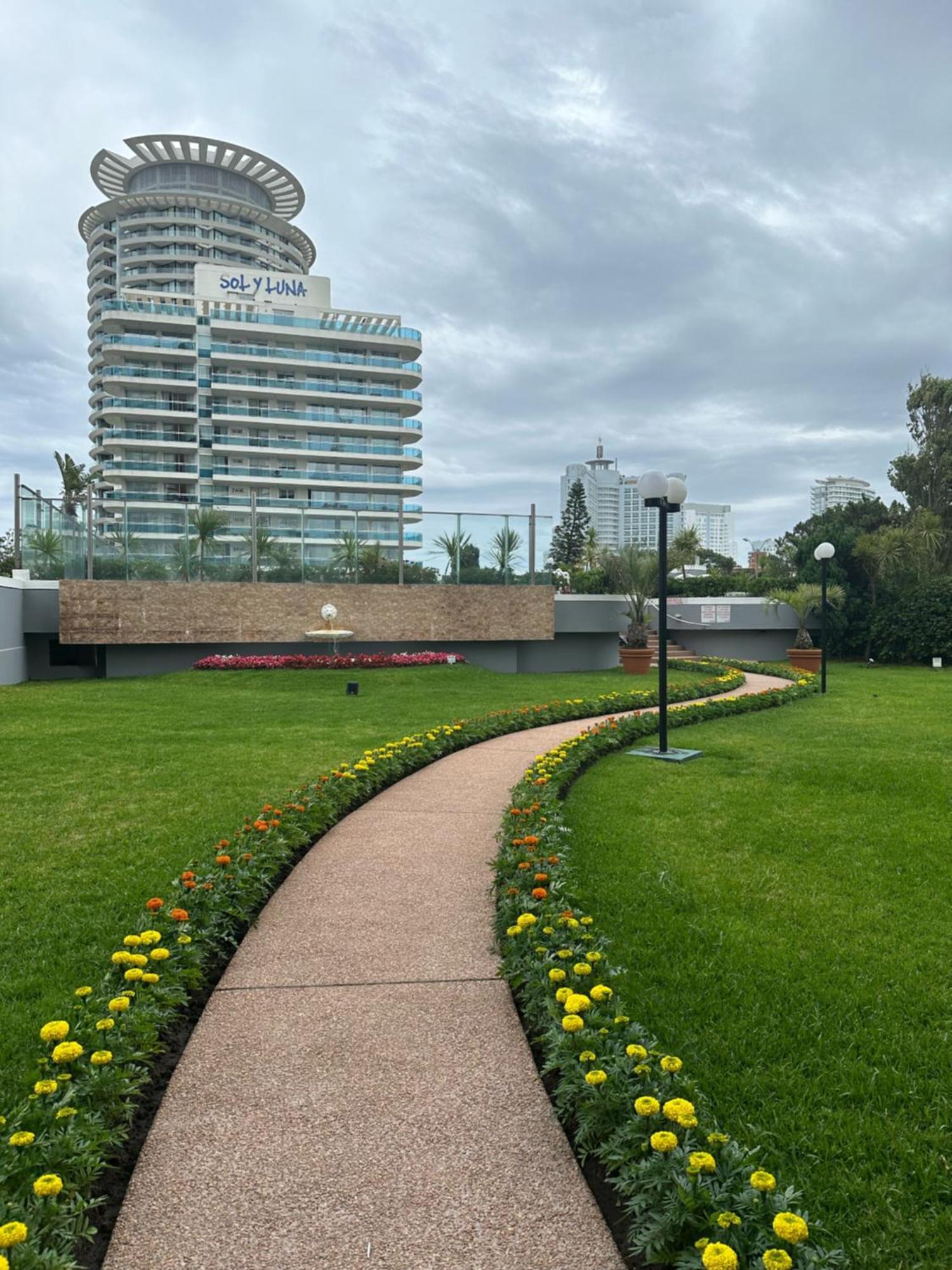 Hermoso Apartamento, Torre De Categoria Long Beach, En La Mejor Ubicacion De Punta Del Este Ngoại thất bức ảnh