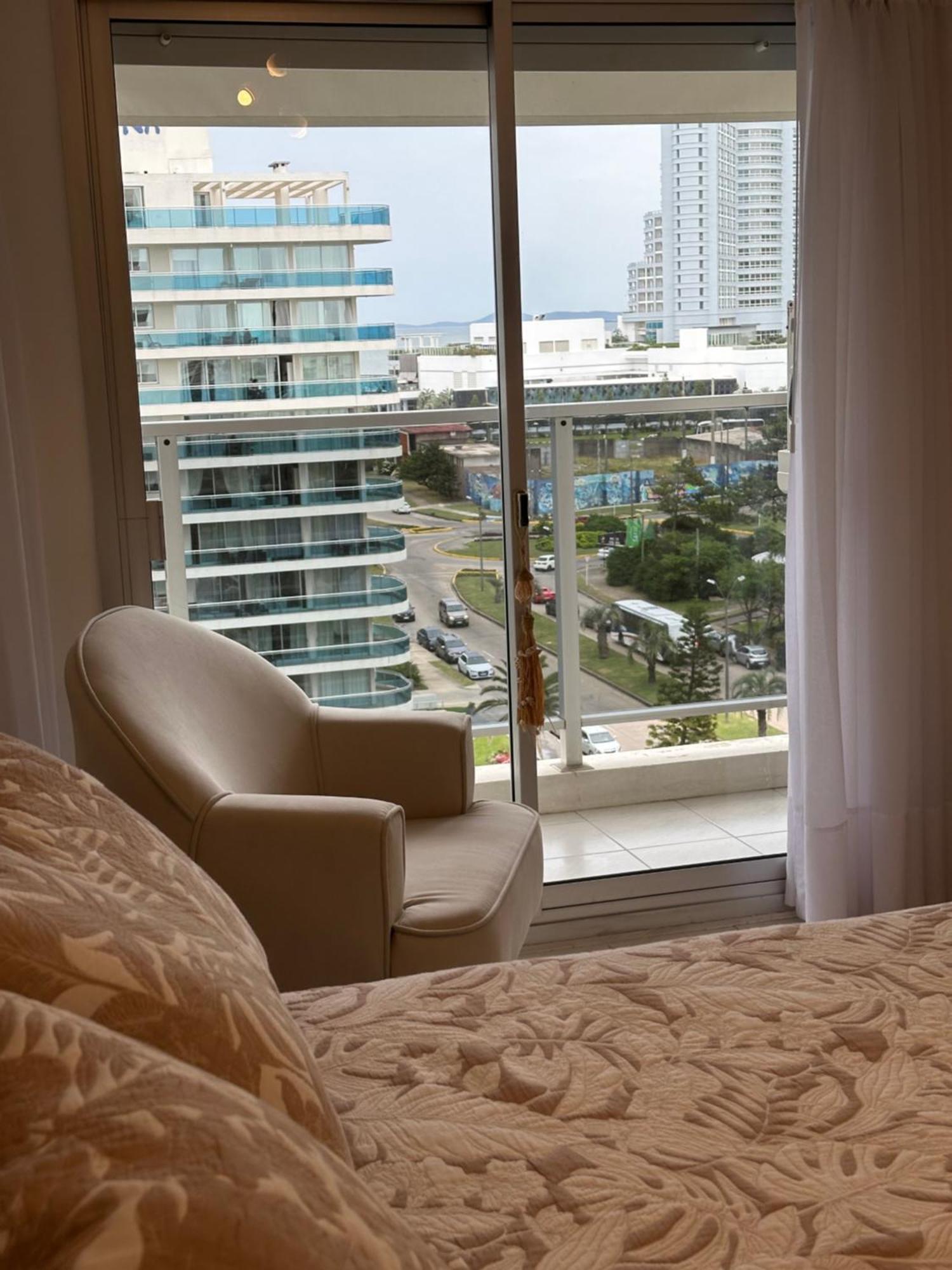 Hermoso Apartamento, Torre De Categoria Long Beach, En La Mejor Ubicacion De Punta Del Este Ngoại thất bức ảnh